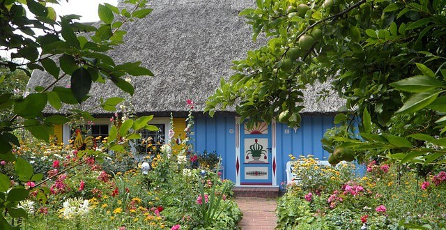 Gartenhaus in blau