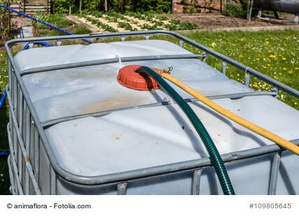 Wassertank im Garten