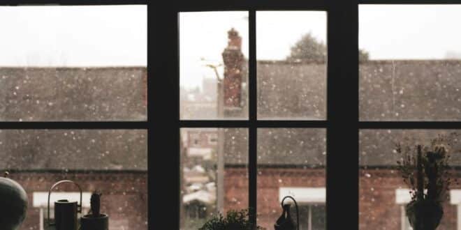 Fenster mit Schnee