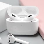 AirPods in Ladecase