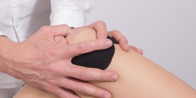 Knieschmerzen natürlich behandeln mit Hyaluronsäure