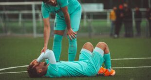 verletzter Fussballspieler