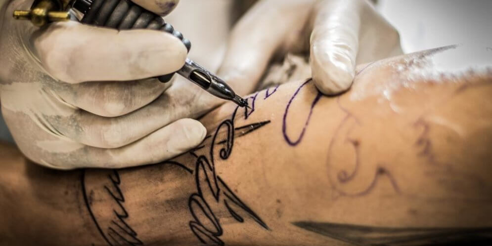 Tattoos Was muss ich beachten? RatgeberMagazin Rat und Hilfe für